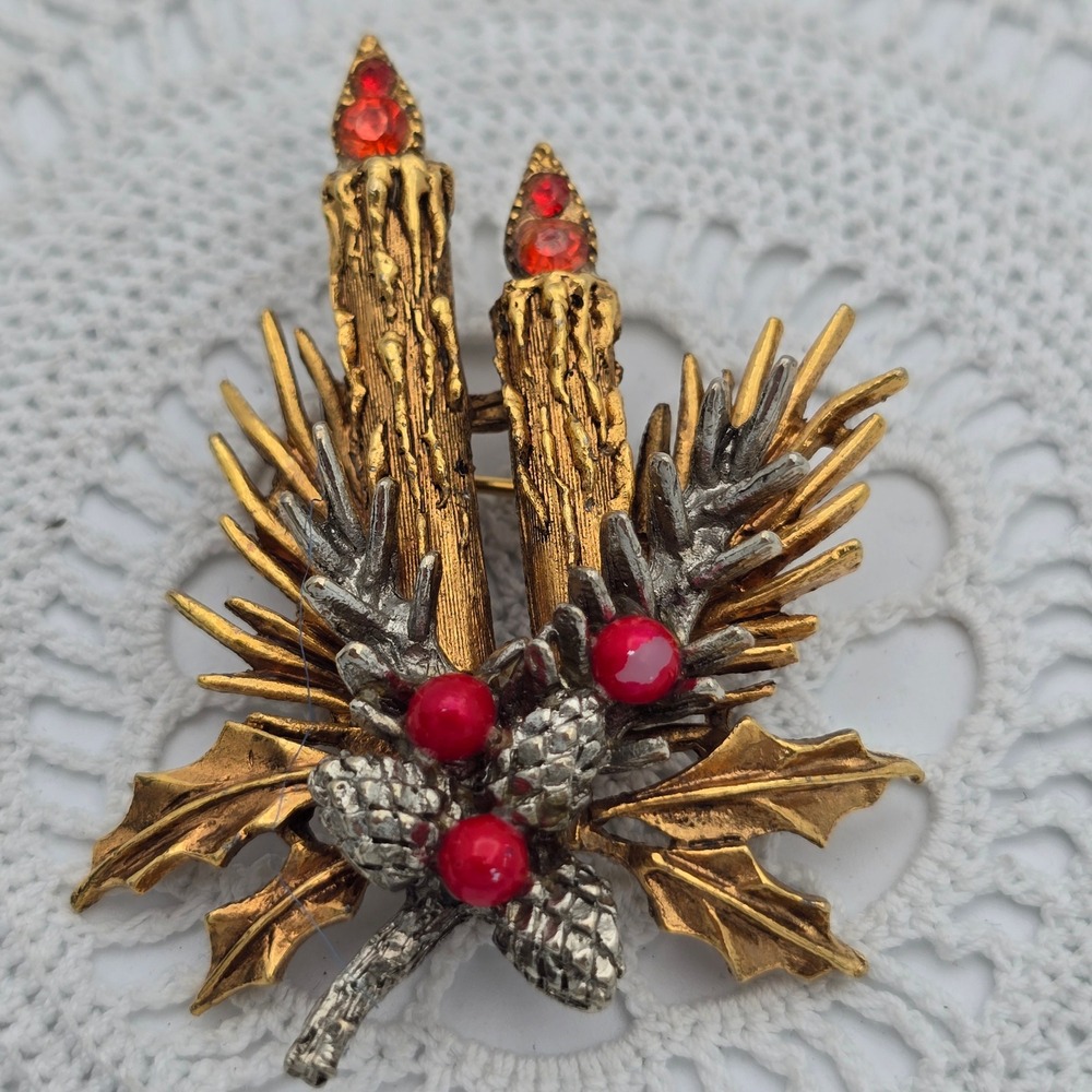 Vintage ART Brooch Arthur Pepper Gold Silver Tone Christmas Candle Holly